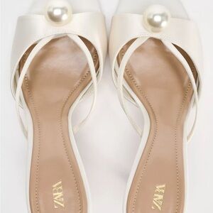 Zara Women's Ivory Heels with Pearl Detail
